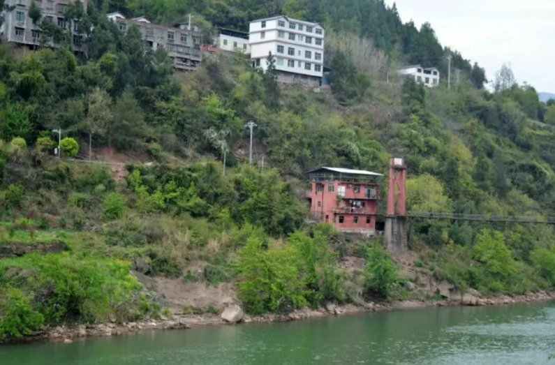 1759218609443051933.png 4.png